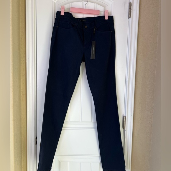 New Elie Tahari Pants